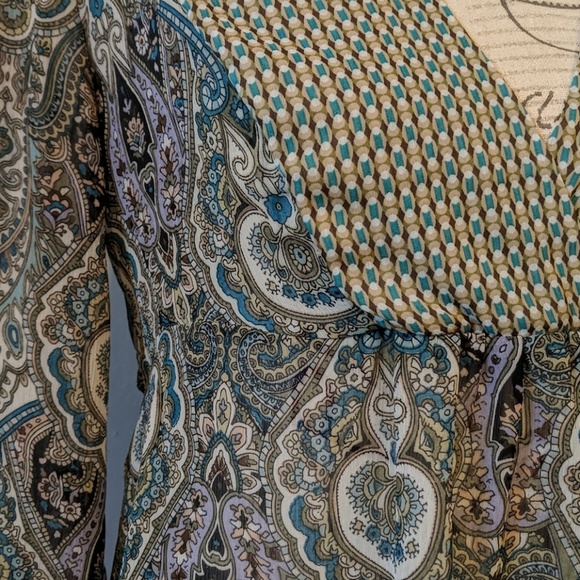 Patterned blouse - Picture 2 of 3